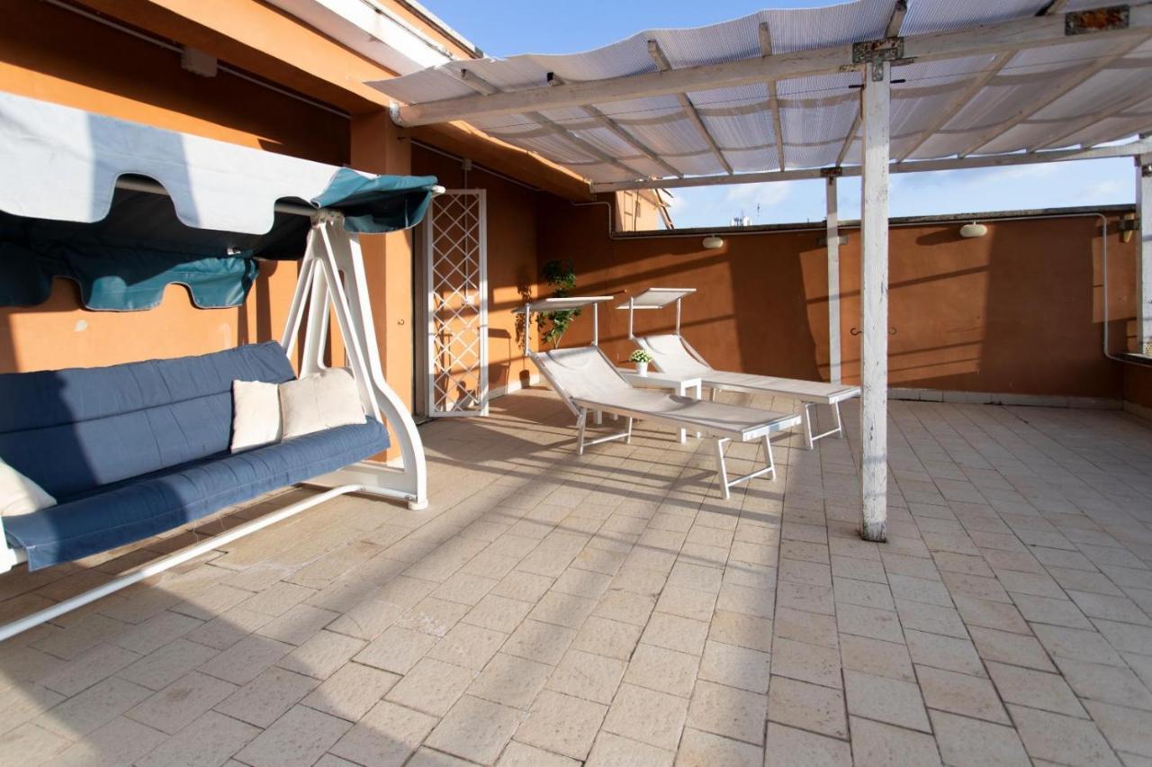 Apartamento Casa Aurora - Terrazza Con Vista San Pietro Roma Exterior foto